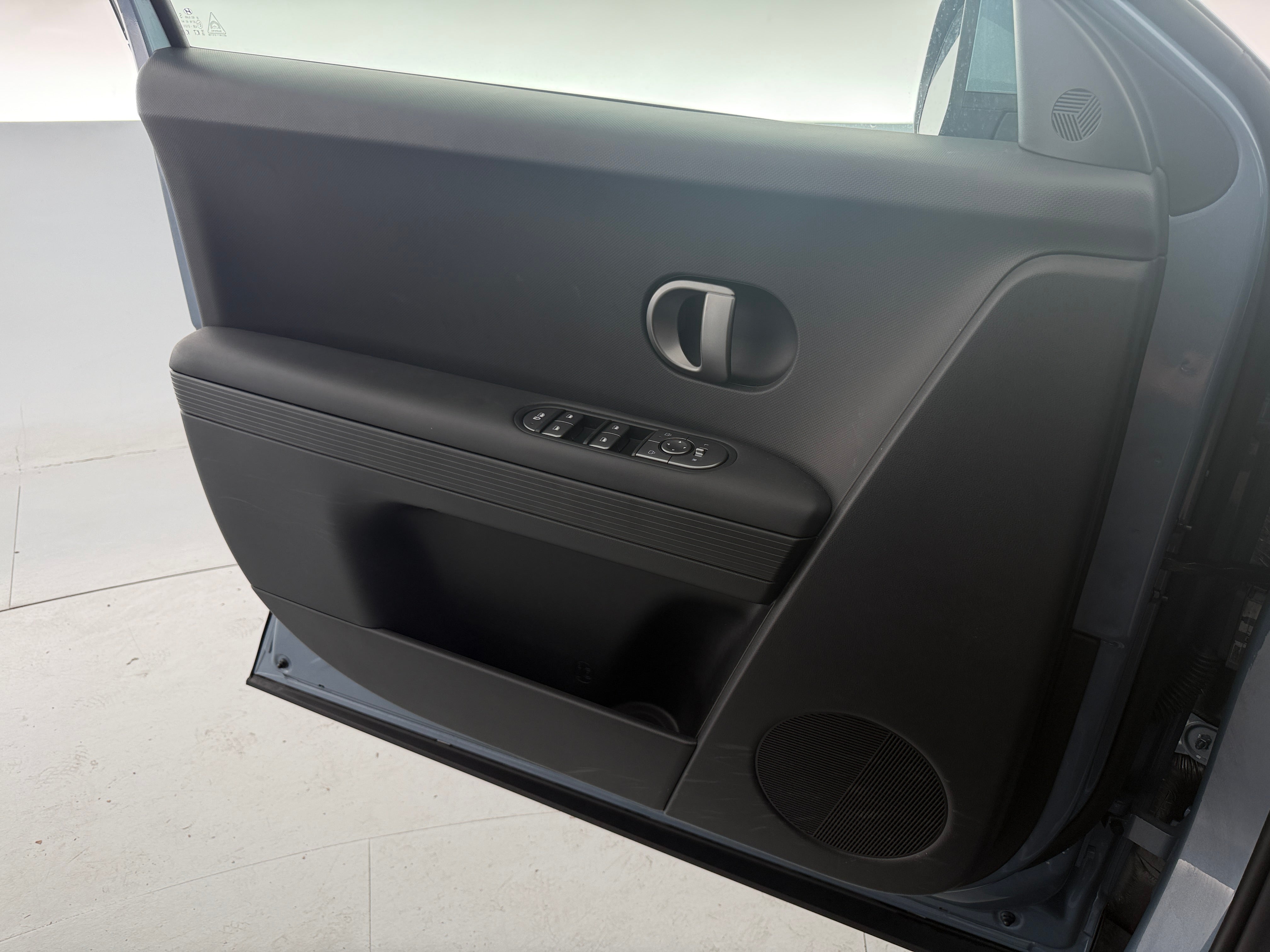 hyundai ioniq 5 2026 7YAKM4DB0TY057992 image hyundai ioniq 5 2026 7YAKM4DB0TY057992 image